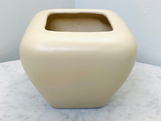 Vintage Haeger USA Matte Cream Color Planter Pattern #523-86 - Flower Pot - Home Decor